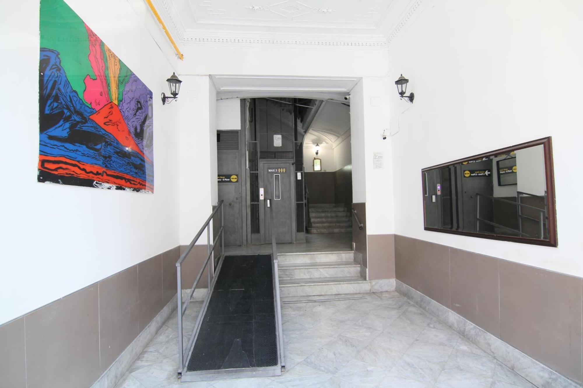 Auroom Hotel