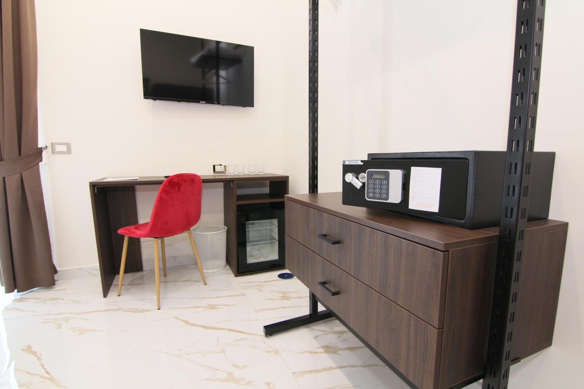 Auroom Hotel *