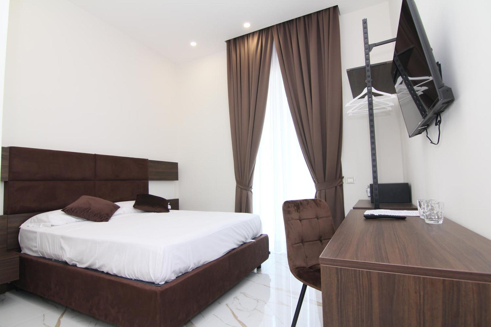 Hotel Auroom *