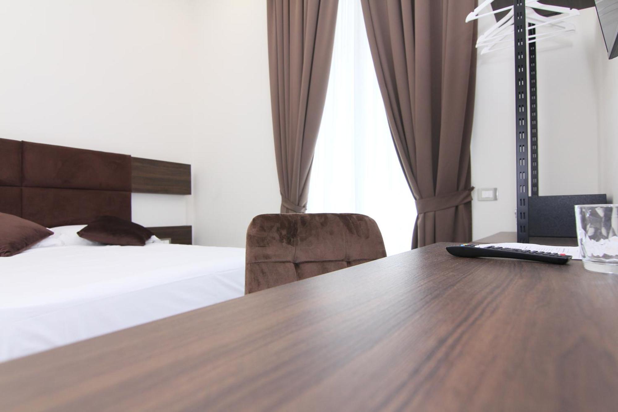 Hotel Auroom Naples