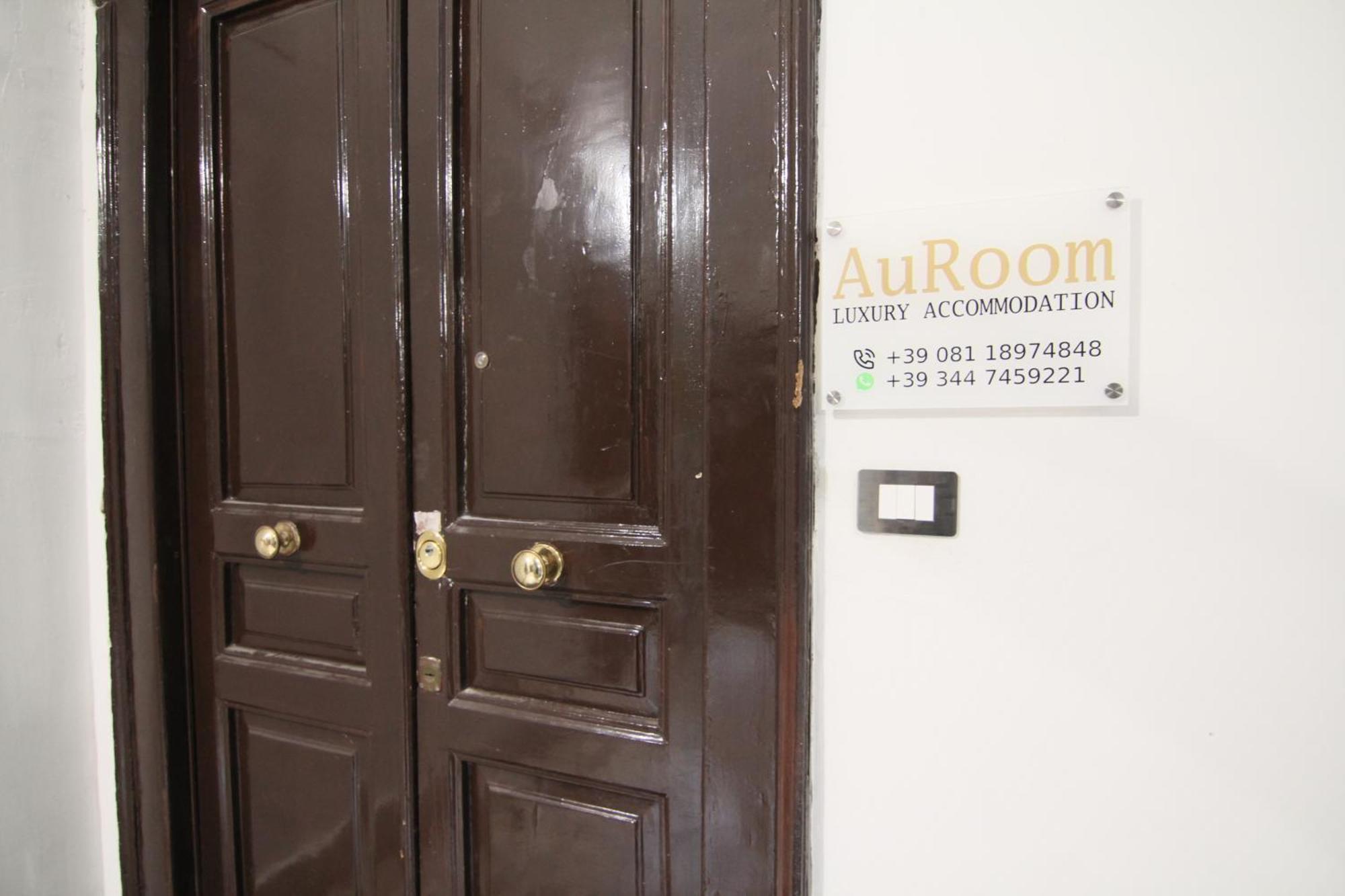 Auroom
