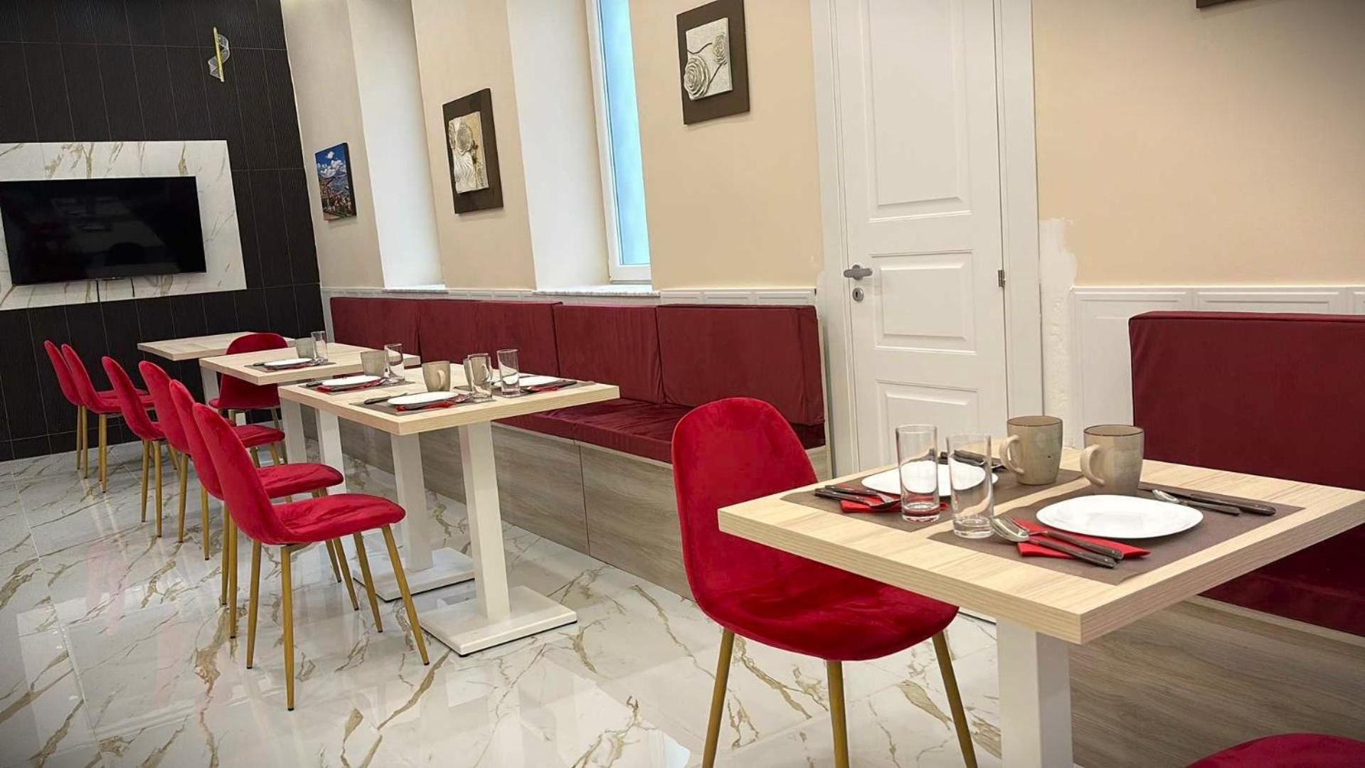 Auroom Hotel