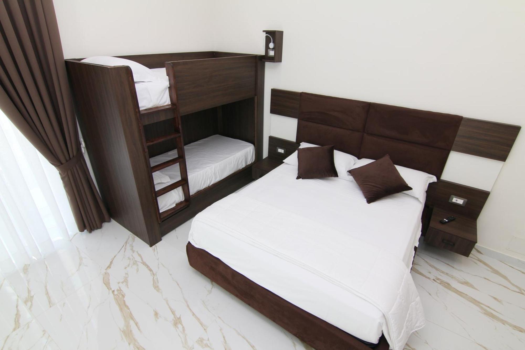 Hotel Auroom